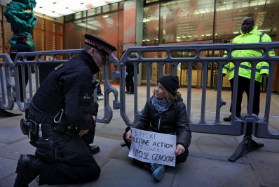 Greta Thunberg é presa em Londres durante protesto pró-Palestina