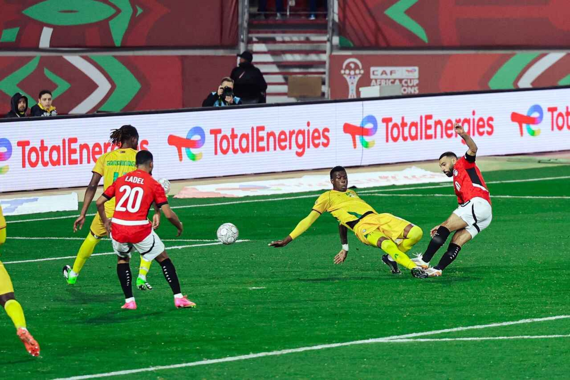 Salah faz hist&oacute;ria e alcan&ccedil;a marca in&eacute;dita na Copa Africana de Na&ccedil;&otilde;es