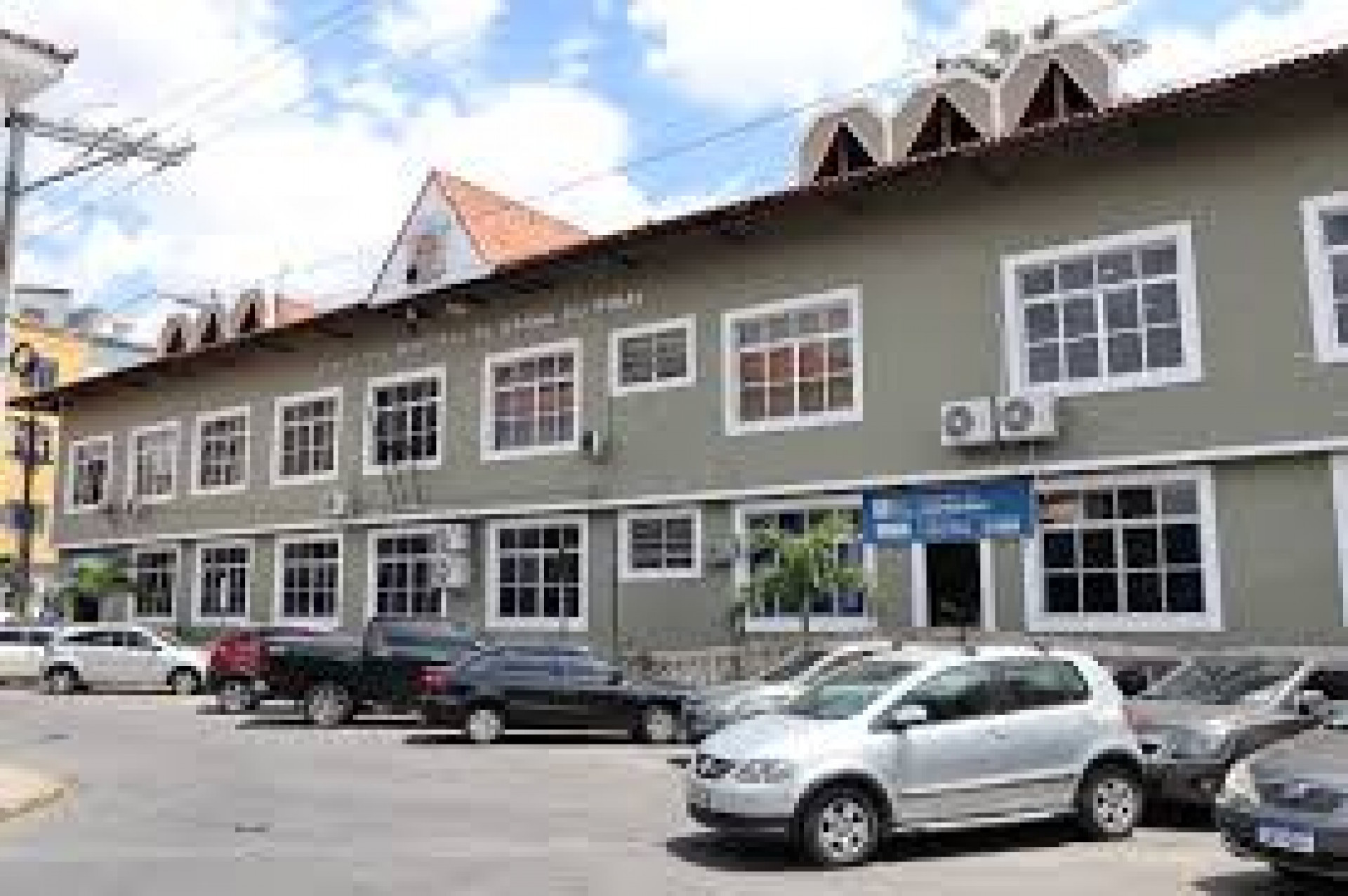 Medida vale para repartições públicas municipais em datas específicas; serviços essenciais seguem funcionando normalmente