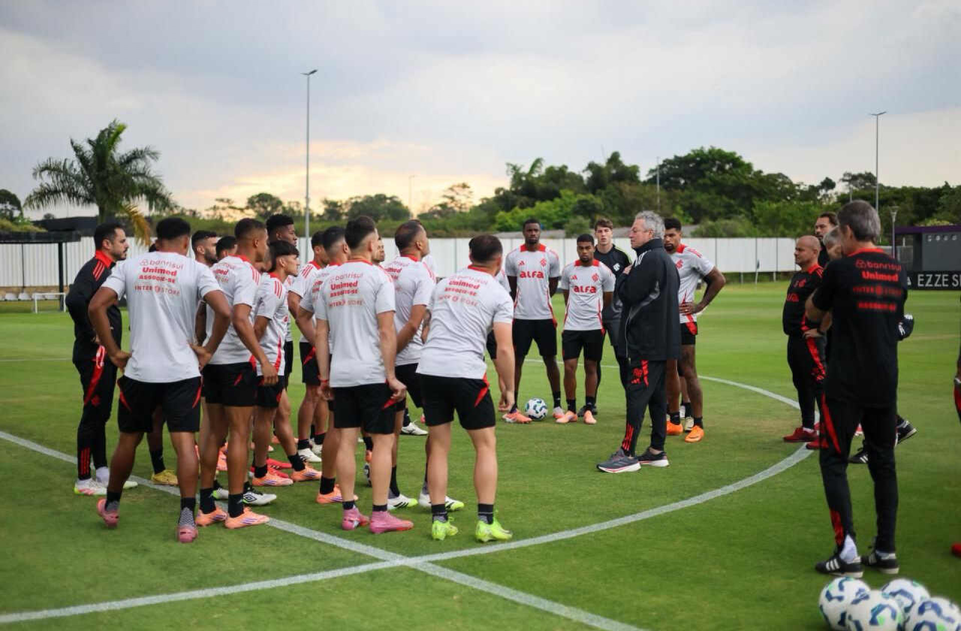 Inter encerra ano sob alerta e tra&ccedil;a ajustes para evitar novo drama no Brasileir&atilde;o