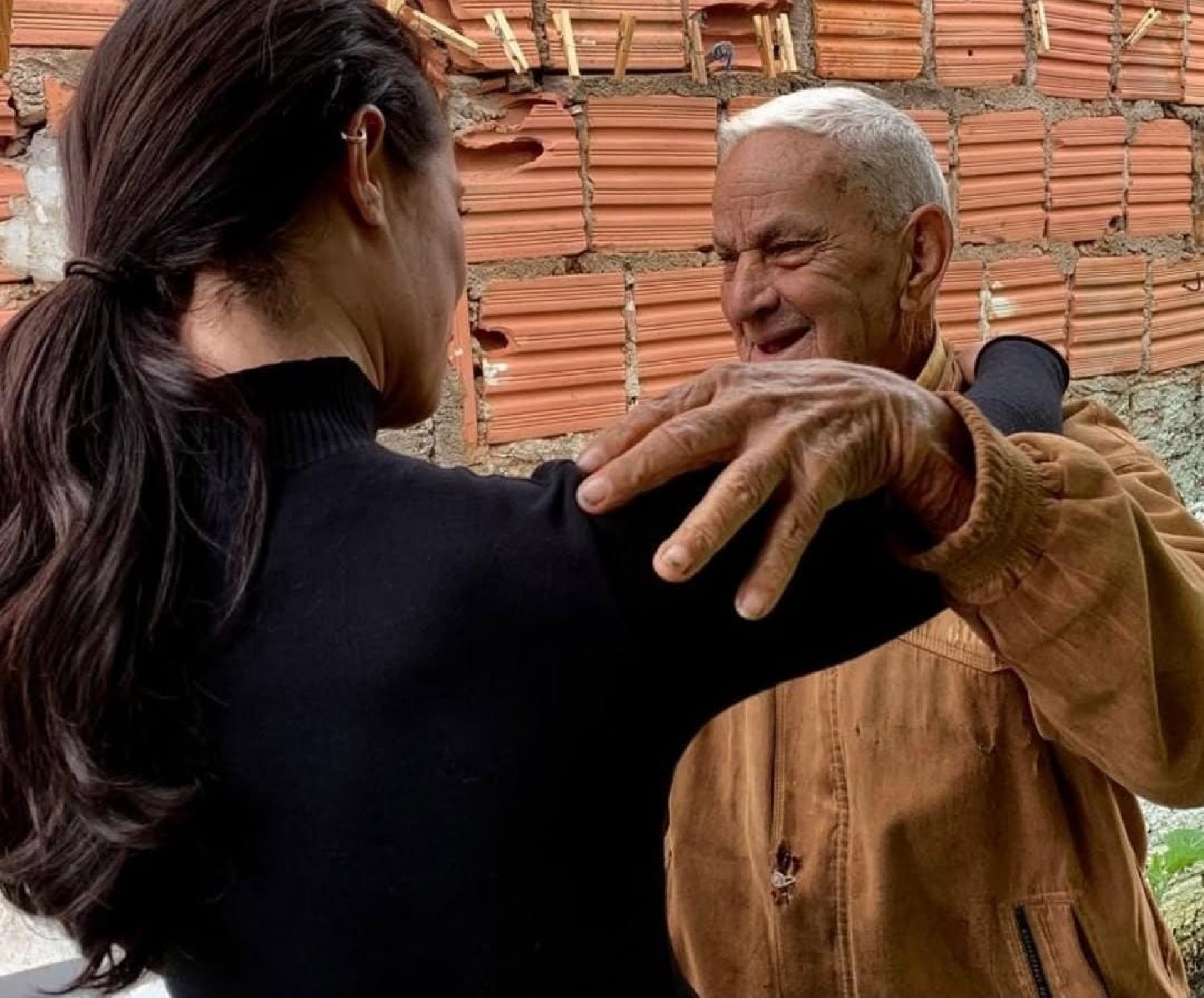 Registros de Paolla Oliveira ao lado do avô Elias - Reprodução / Instagram