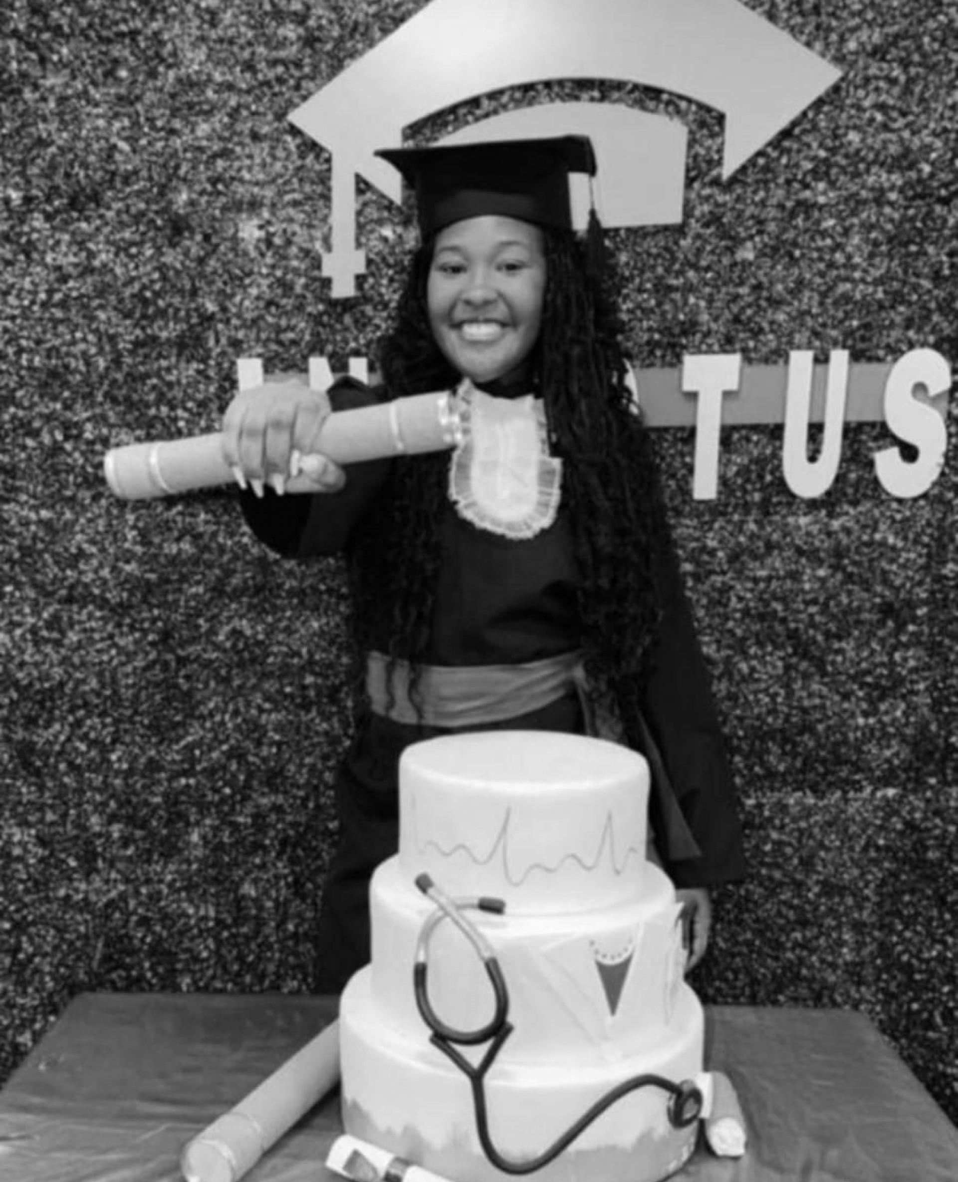 A jovem havia se formado recentemente em t&eacute;cnica em enfermagem - Acervo pessoal