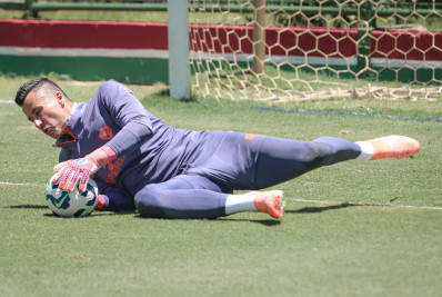 Fluminense não vê contratação de goleiro como prioridade para 2026