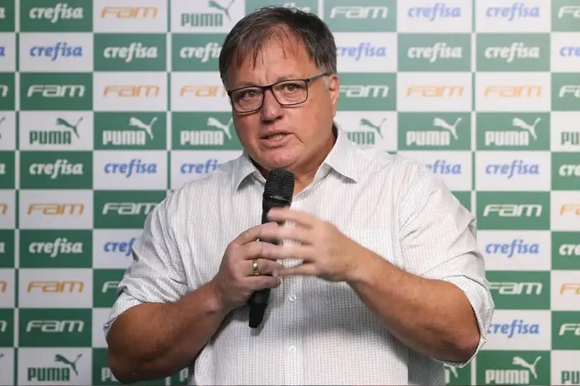 Palmeiras avalia entrar na disputa com o S&atilde;o Paulo por Marlon Freitas, do Botafogo