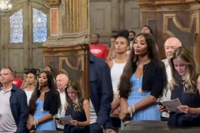 Naomi Campbell é vista participando de celebração natalina em Minas