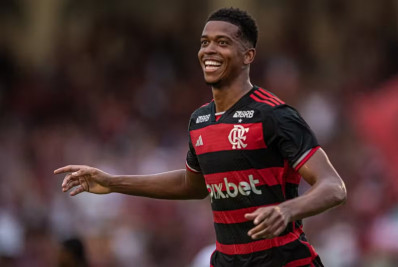 Clube da Série A acerta contratação de atacante do Flamengo