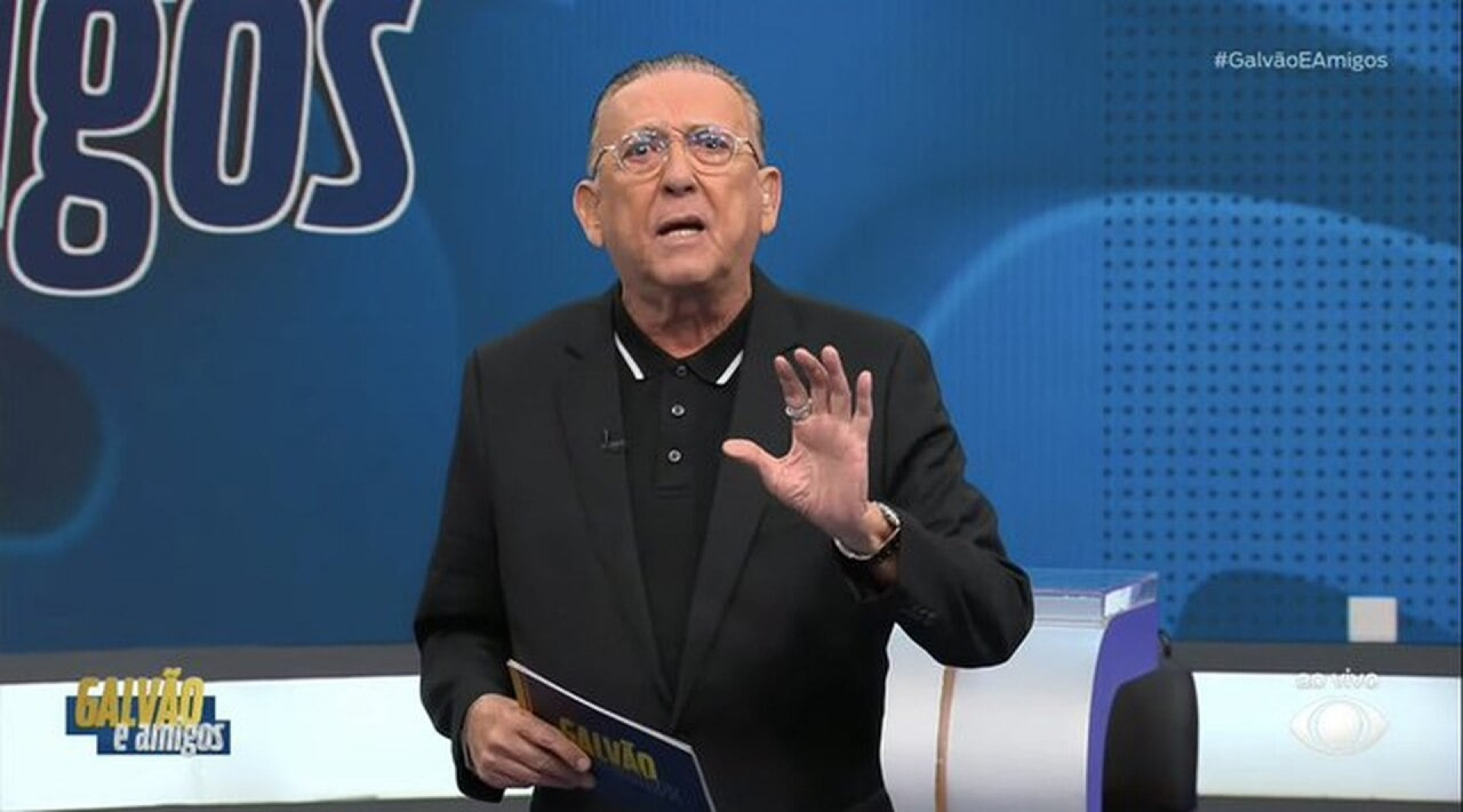 Galv&atilde;o Bueno deixa hospital ap&oacute;s interna&ccedil;&atilde;o em Londrina