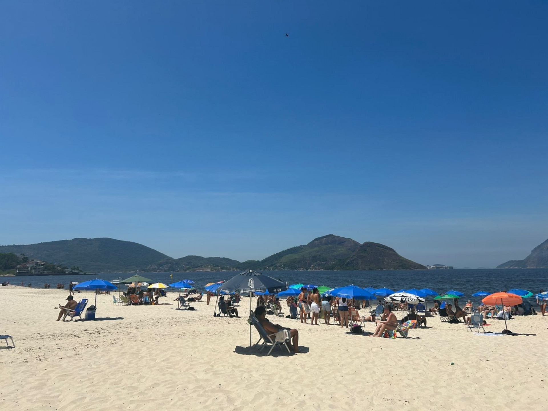 Dia de calor na Praia de Icaraí - Ana Fernanda Freire/Agência O DIA