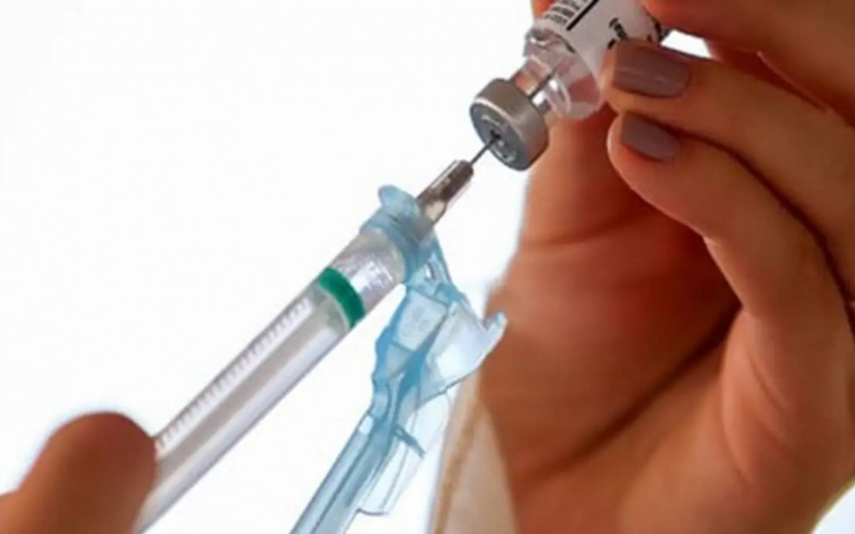 Autoridades de saúde alertam para a importância de se manter a vacinação em dia