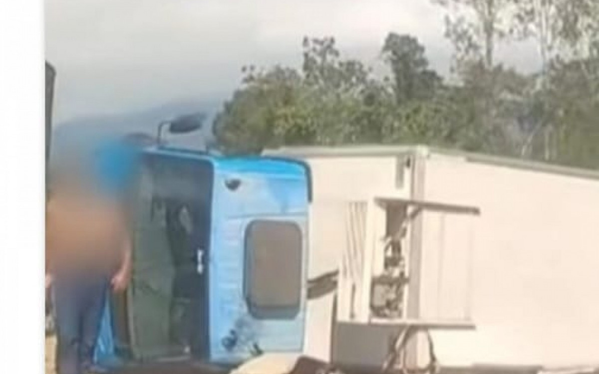 Motorista morreu no local