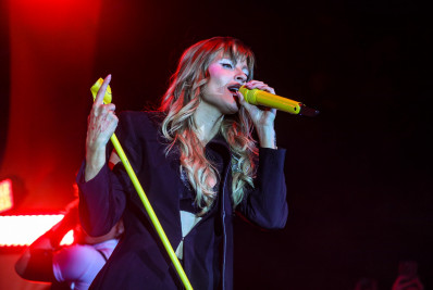 Luísa Sonza e mais artistas se apresentam no Rio