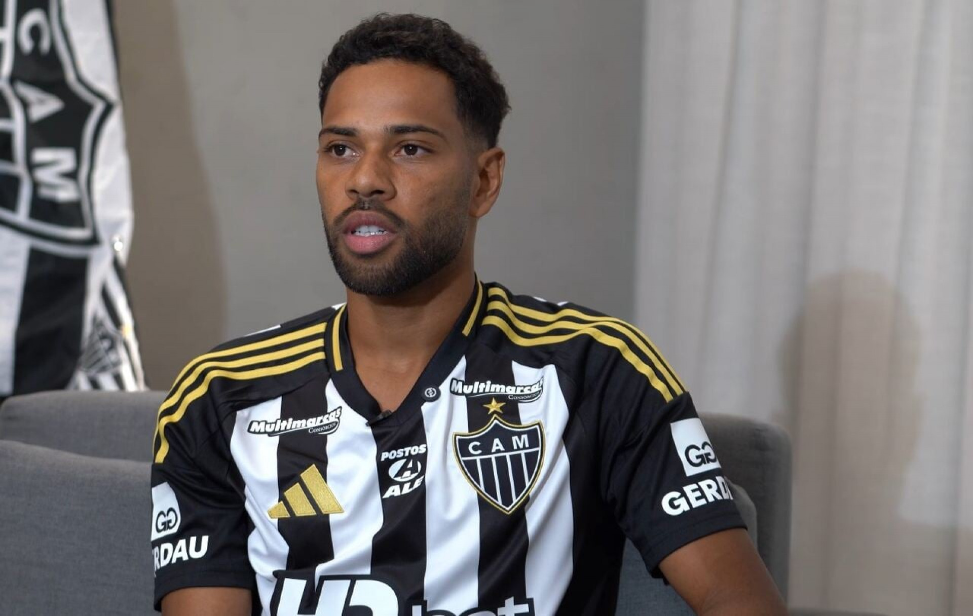 Refor&ccedil;o do Atl&eacute;tico, Renan Lodi prev&ecirc; evolu&ccedil;&atilde;o com Sampaoli