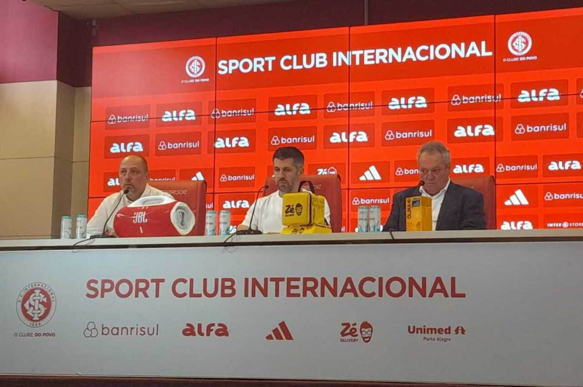Internacional inicia prepara&ccedil;&atilde;o para o Gauch&atilde;o com oito jogadores do elenco principal
