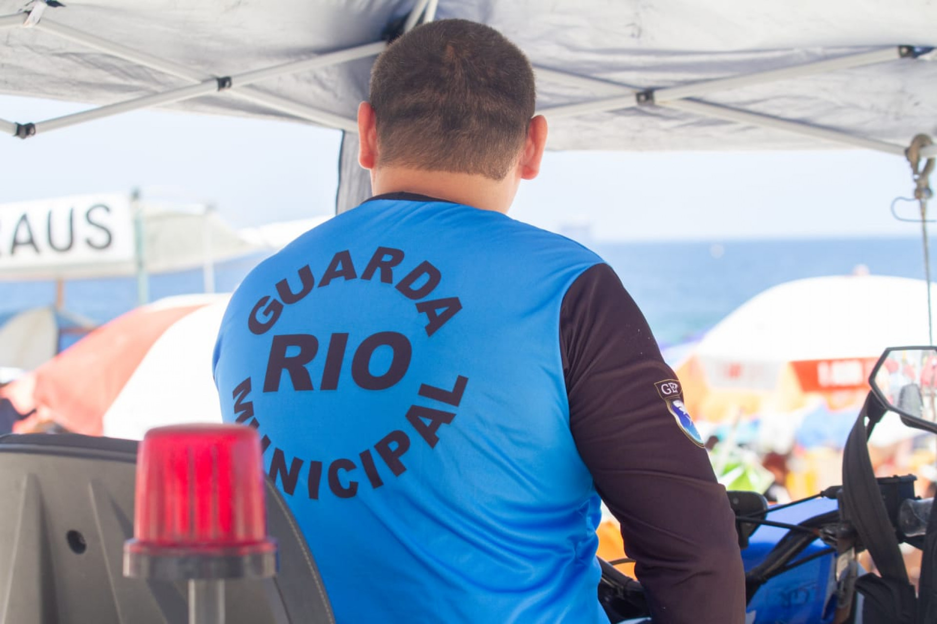 Guardas municipais e policiais militares reforçam patrulhamento na orla da Zona Sul - Érica Martin / Agência O Dia