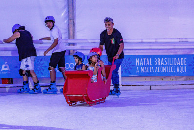 Natal Brasilidade de Maricá lota o Parque Nanci e entra na reta final com último desfile neste domingo
