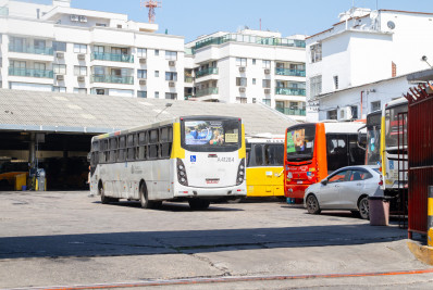 Paes desapropria 25 imóveis para a construção de garagens de Ônibus