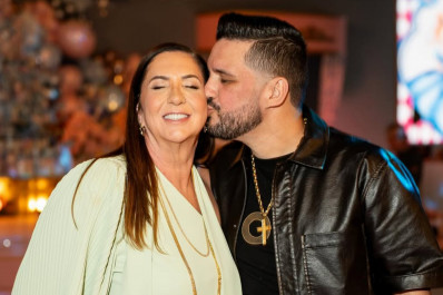 Mãe de Virginia Fonseca anuncia fim do relacionamento com sanfoneiro