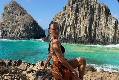 Isis Valverde e mais famosos curtem viagem em Fernando de Noronha
