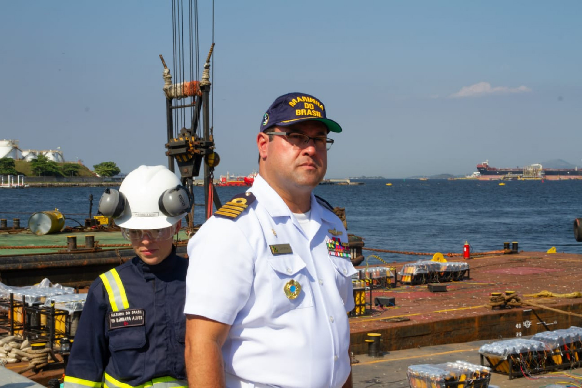 Balsas com fogos para o Réveillon de Copacabana passaram por vistoria nesta terça-feira (30) - Érica Martin / Agência O Dia
