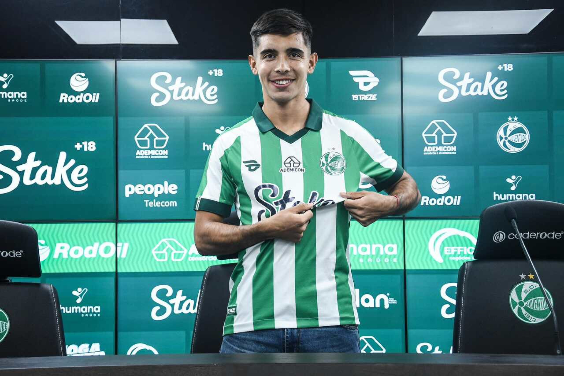 Vasco prepara sa&iacute;da de gringos para trazer tr&ecirc;s refor&ccedil;os “grandes”