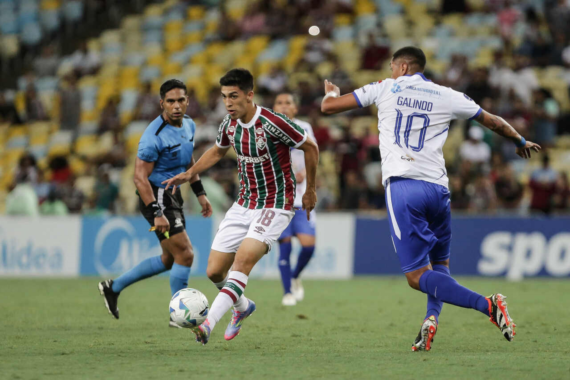Clube paraguaio faz proposta para Lezcano, do Fluminense