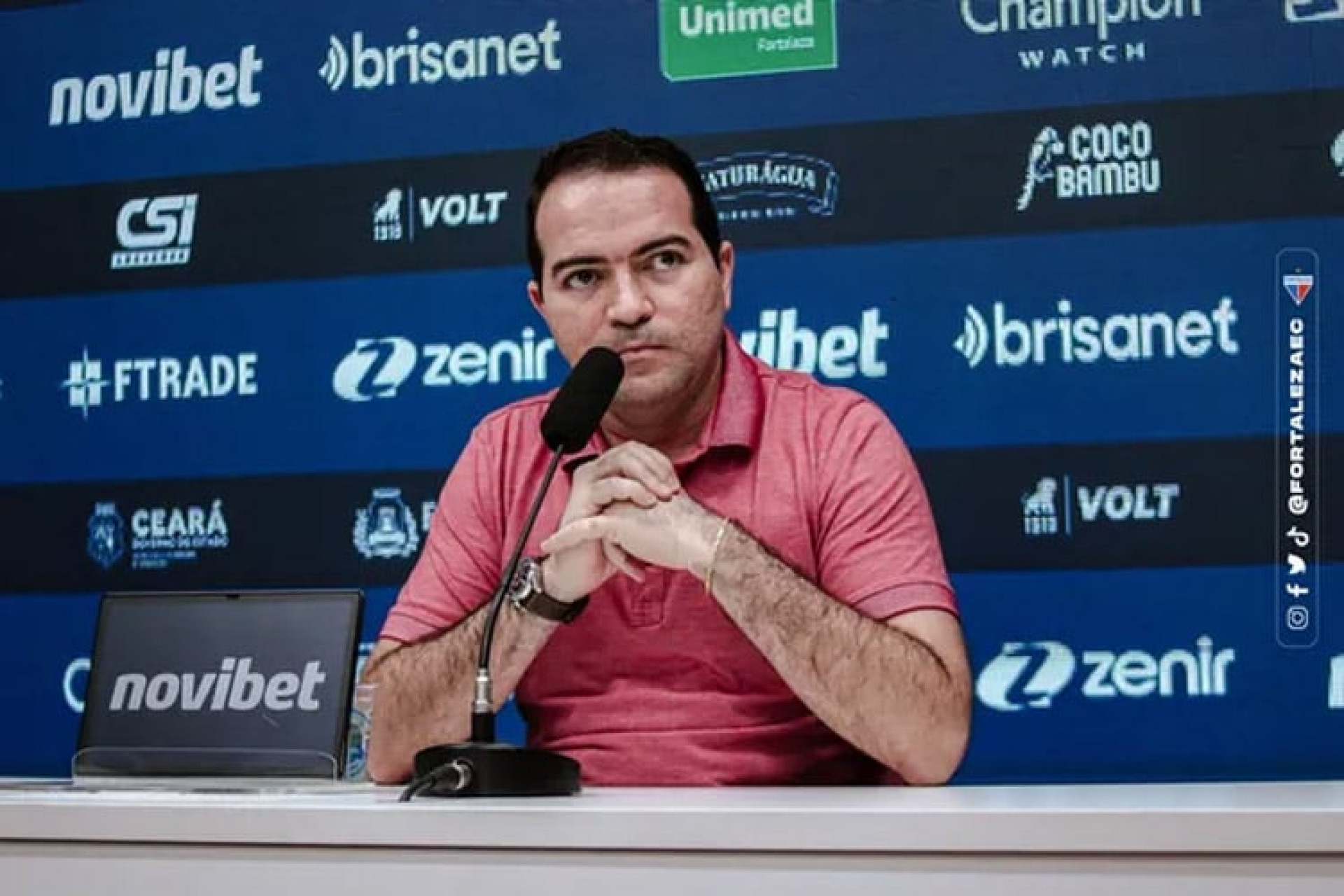 Corinthians rep&otilde;e baixas no futebol com profissionais da confian&ccedil;a de Marcelo Paz