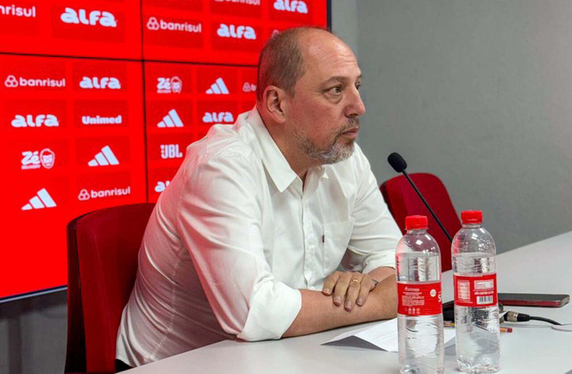 Presidente do Internacional admite “olhar sist&ecirc;mico” para contrata&ccedil;&otilde;es