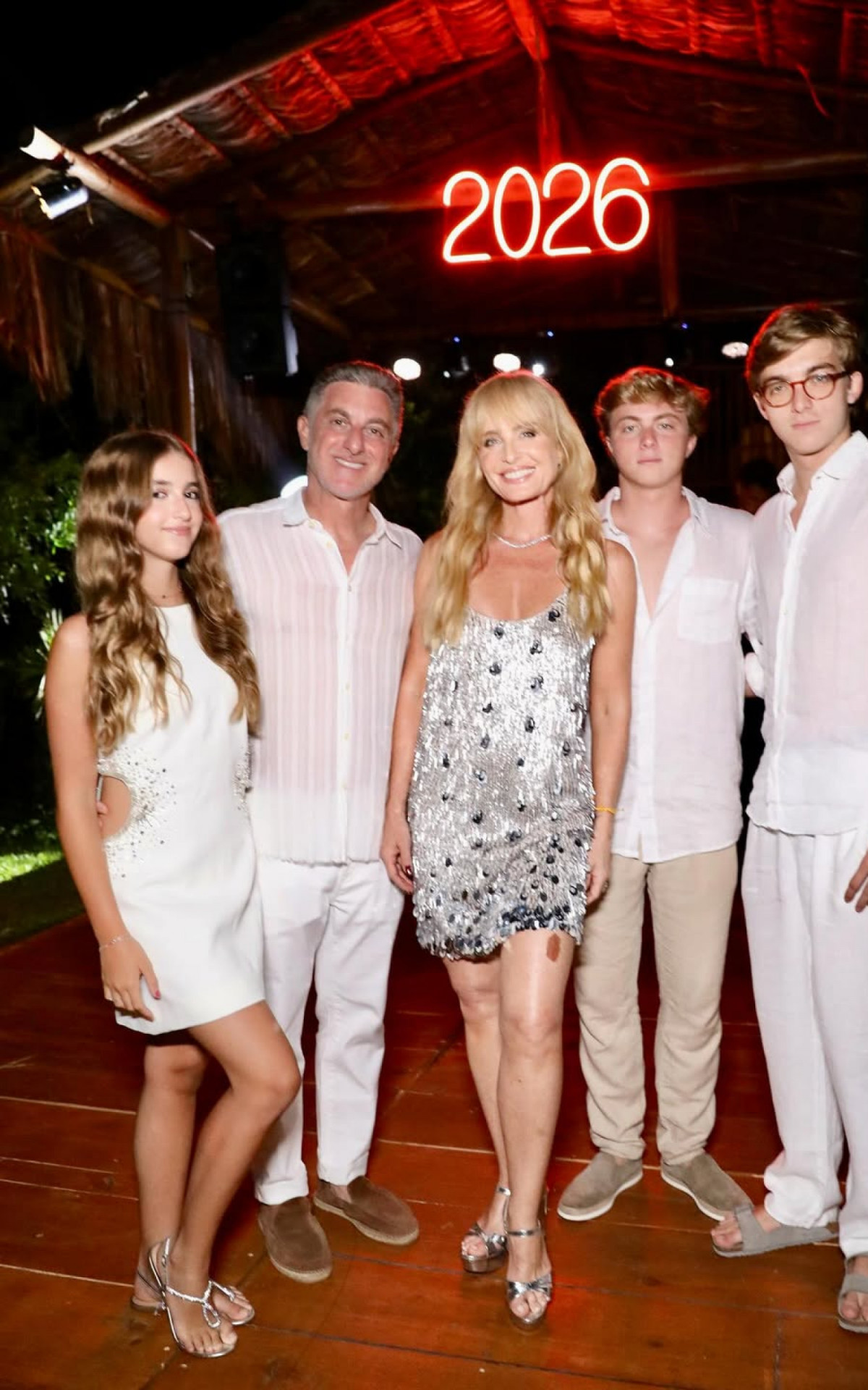 Luciano Huck, Angélica e os filhos, Joaquim, Benício e Eva - fotos Reprodução / Instagram