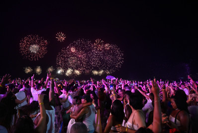 Niterói celebra Réveillon com 700 mil pessoas na praia em clima de paz e segurança