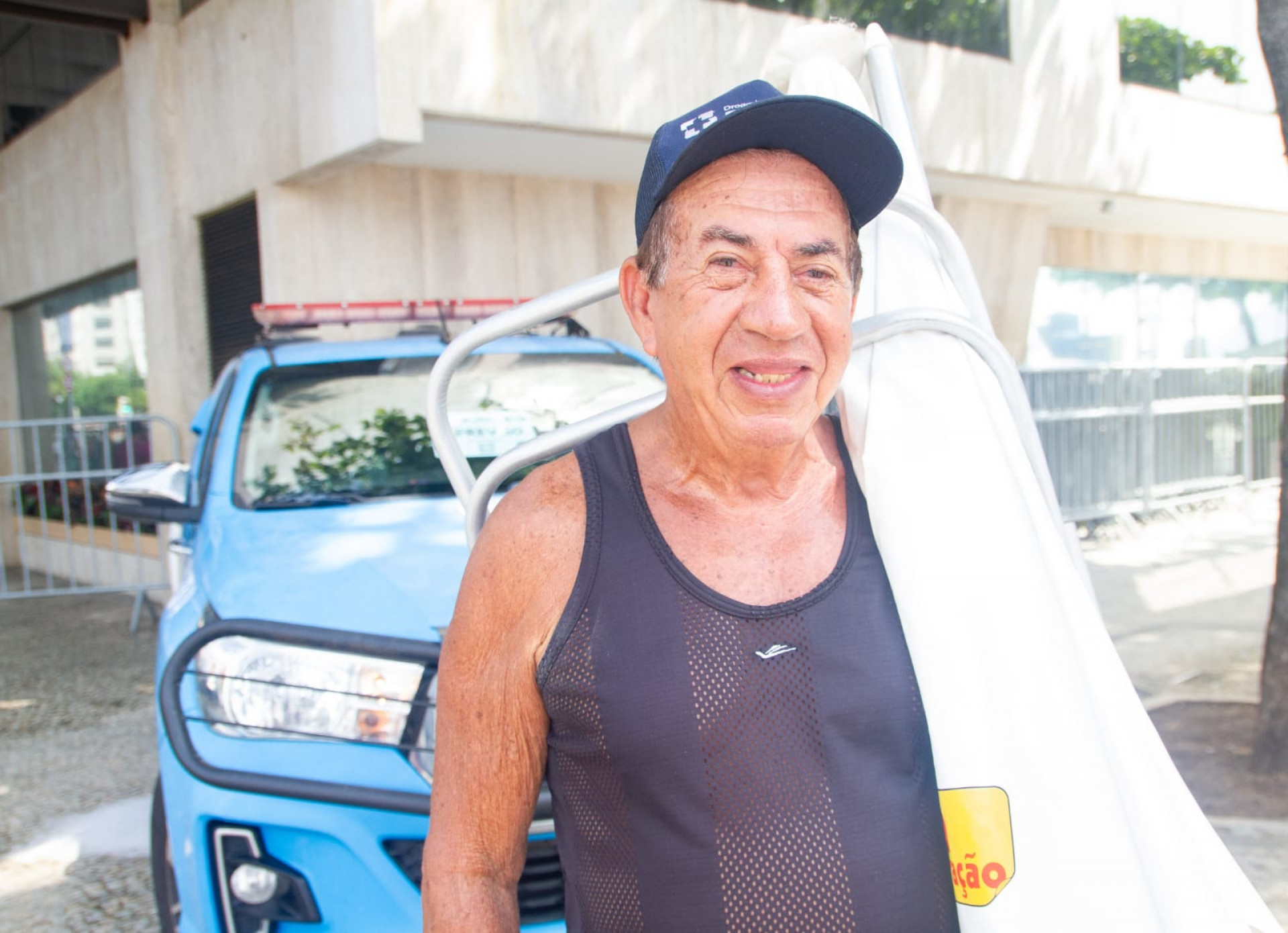 Gabriel Tavares, 85, escolheu a Praia de Copacabana para aproveitar o primeiro dia do ano - Érica Martin/Agência O Dia