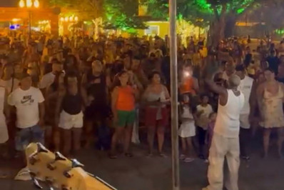 Depois da virada, Araruama segue em clima de festa com atrações musicais no centro e nos distritos