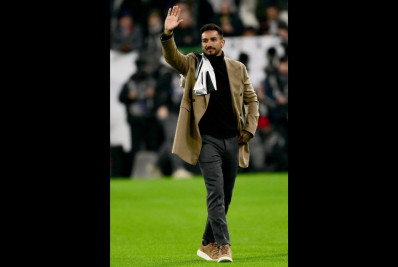 Vídeo! Zagueiro do Flamengo, Danilo é homenageado em jogo da Juventus