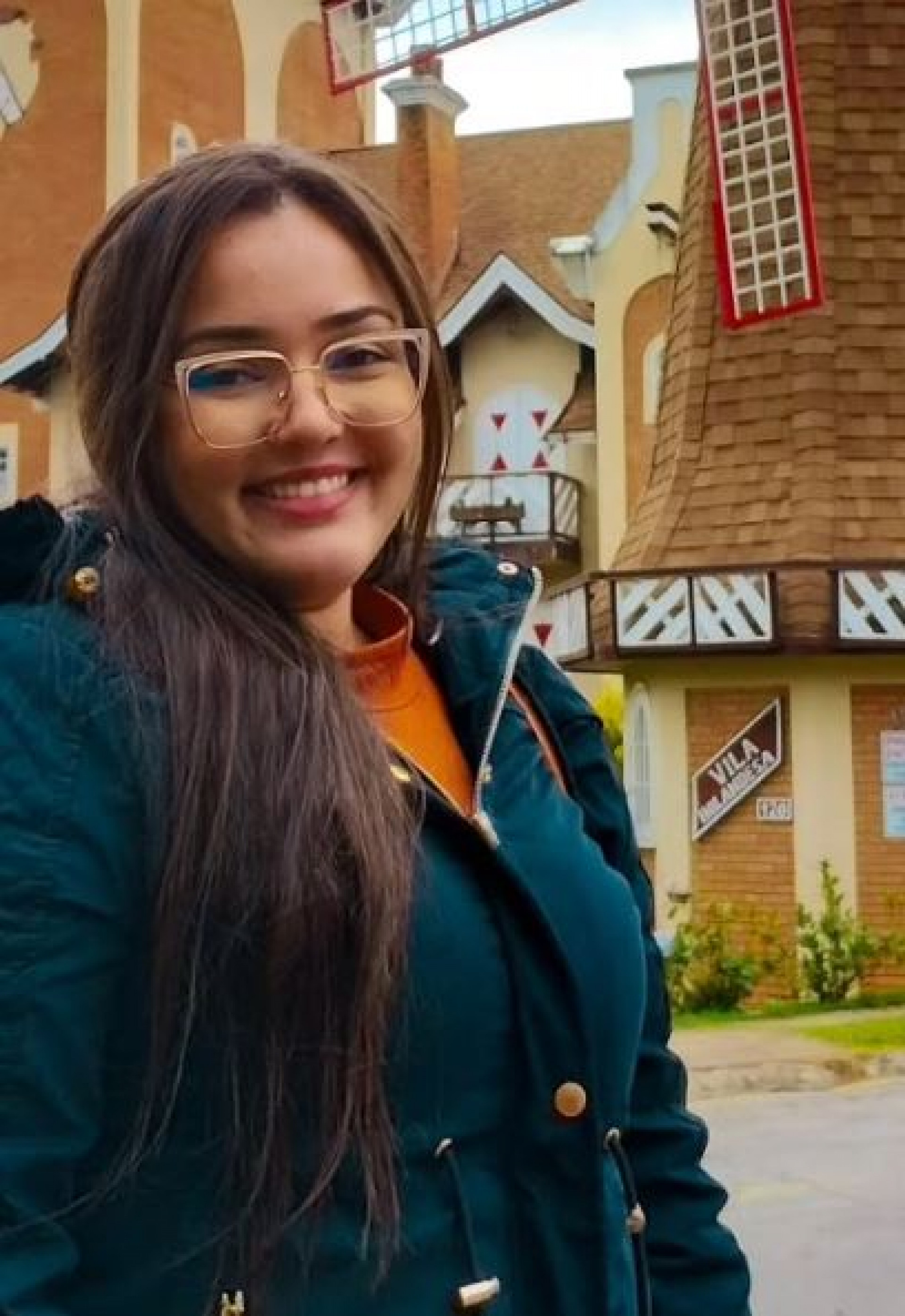 Emellyn trabalhava no Shopping Tijuca - Reprodução / Redes sociais