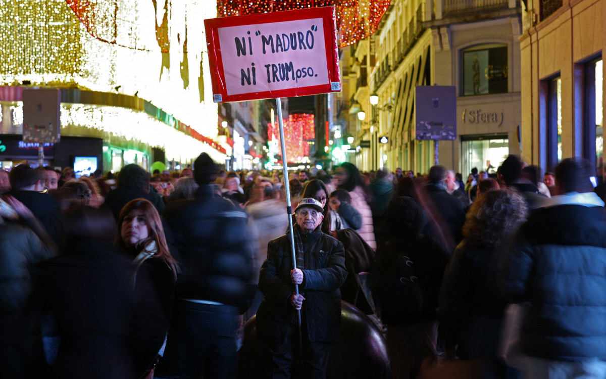 Milhares de pessoas protestam em Madri contra \'agressão imperialista\' dos EUA na Venezuela