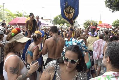 Abertura 'não oficial' do Carnaval leva multidões de foliões para ruas do Centro e Zona Sul 