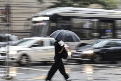 Pelo terceiro dia consecutivo, chuva coloca toda a cidade de SP em estado de atenção para alagamentos