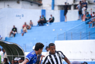Com gol na reta final, Botafogo vence o Águia de Marabá na estreia na Copinha