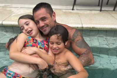 Rafael Cardoso surge com os filhos após acusações da ex-sogra