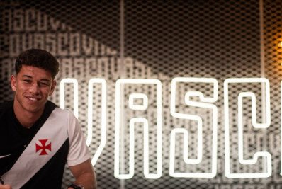 Atacante vive dias especiais com renovação e gol em vitória do Vasco na Copinha