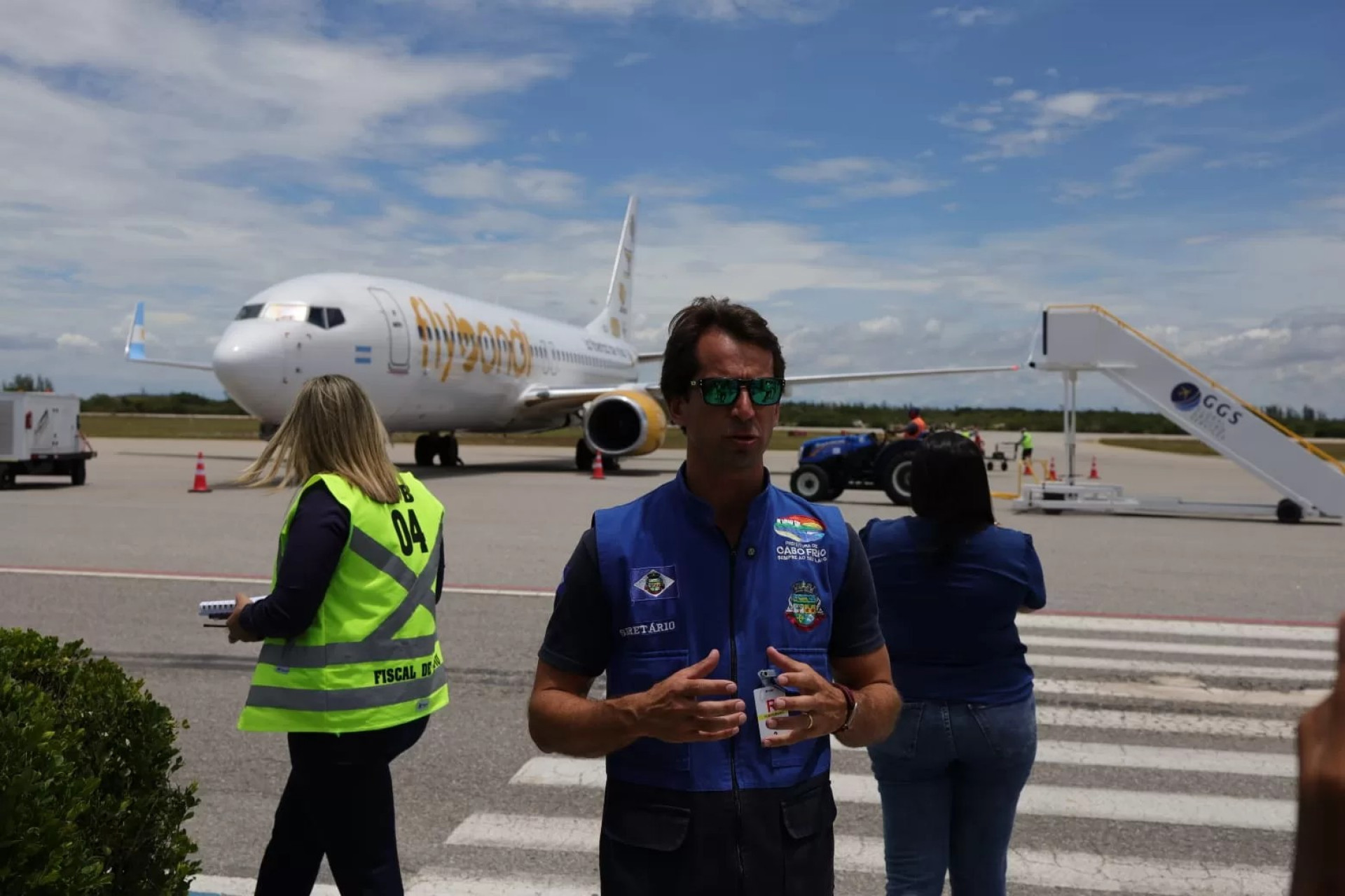 Primeiros turistas argentinos de 2026 desembarcaram no Aeroporto Internacional de Cabo Frio - Ascom