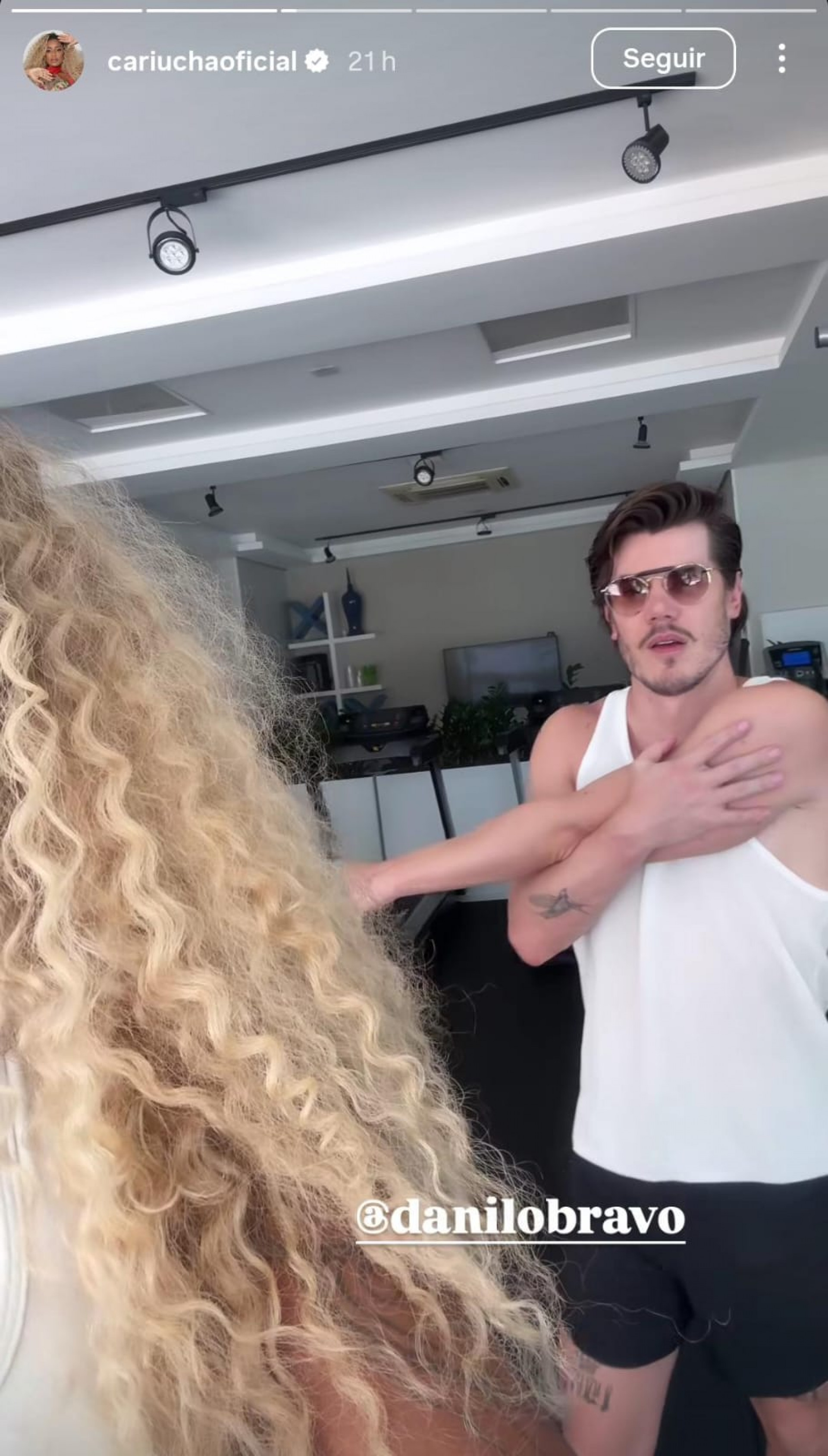 Cariúcha surge em clima descontraído com Danilo Bravo antes da acusação de agressão - Reprodução de vídeo / Instagram
