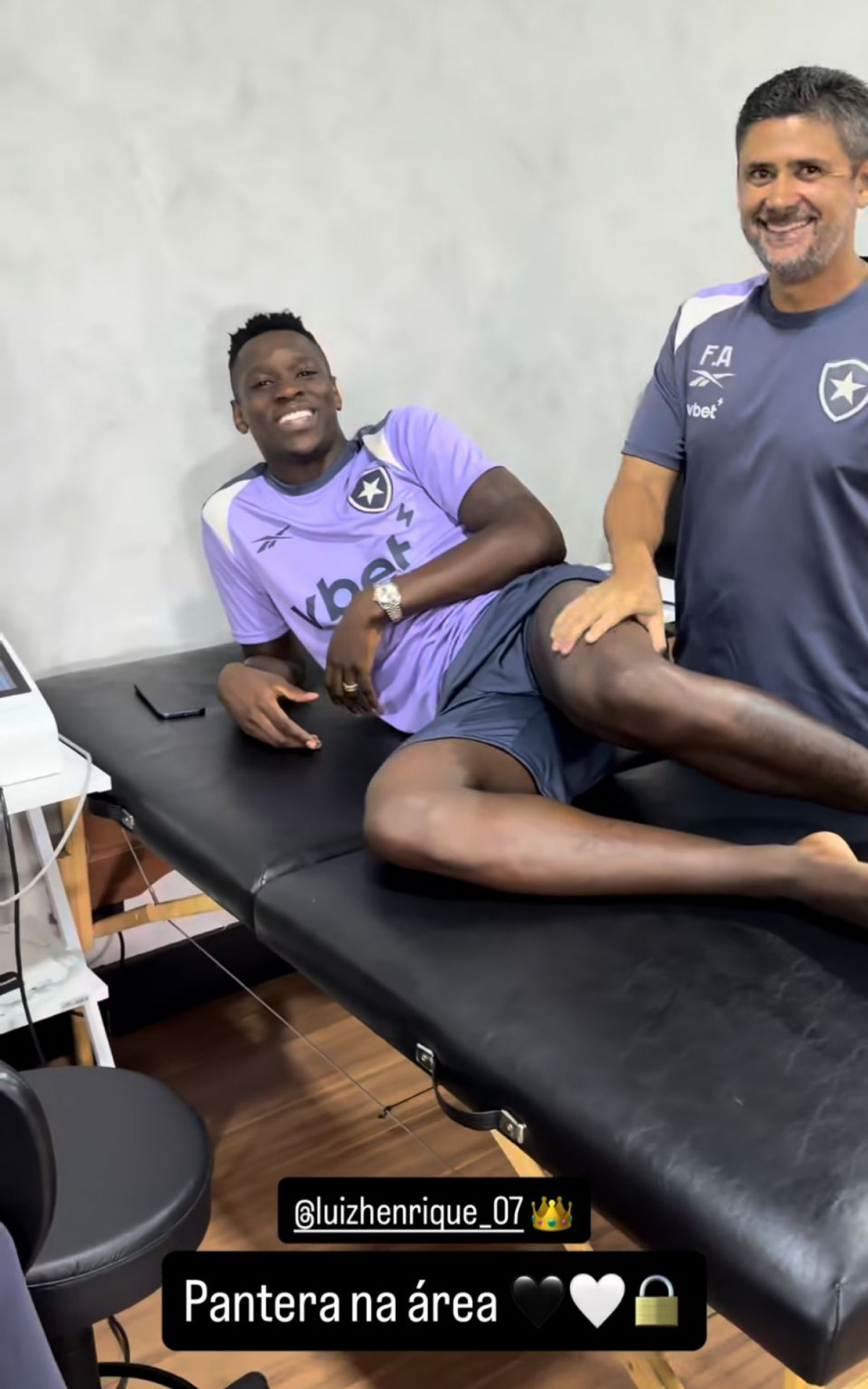 Luiz Henrique no CT do Botafogo - Reprodu&ccedil;&atilde;o/Instagram @alextelles13