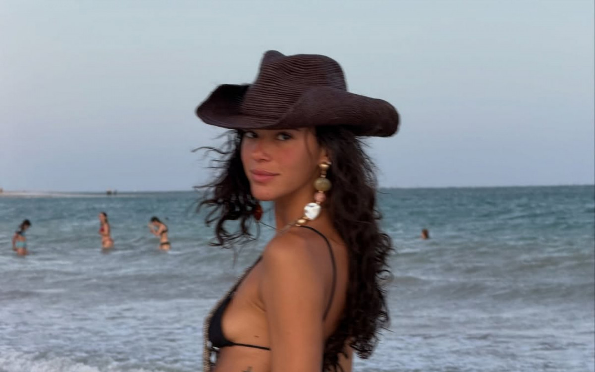 Bruna Marquezine curte f&eacute;rias em S&atilde;o Miguel dos Milagres, Alagoas
