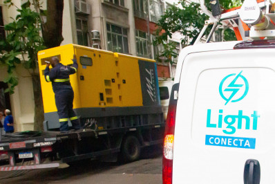 Procon multa Light em mais de R$ 3 milhões por apagão prolongado no Leme e em Copacabana