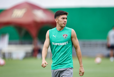 Fortaleza negocia empréstimo de Lezcano, do Fluminense