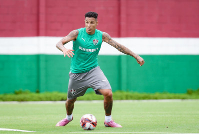 Guilherme Arana é regularizado e já pode estrear pelo Fluminense