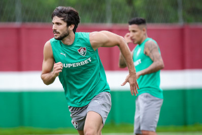 Fluminense avalia negociar Igor Rabello e tem indefinição com jovens sem espaço