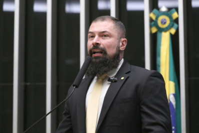 Justiça manda rede social retirar vídeo de deputado do PL que associa PT ao narcotráfico