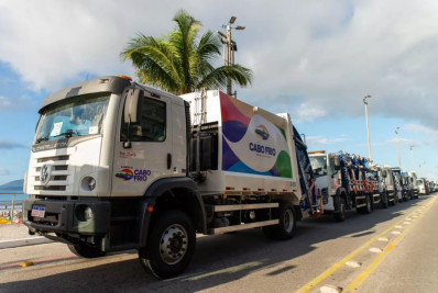 Operação Verão Limpo mantém reforço na limpeza urbana durante a alta temporada em Cabo Frio