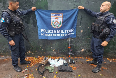 Policiais são recebidos a tiros em operação na comunidade da Tijuquinha